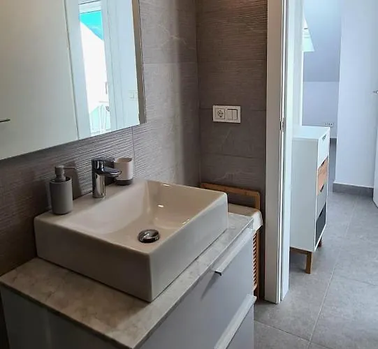 Atico A Dos Minutos De La Playa * פואנגירולה