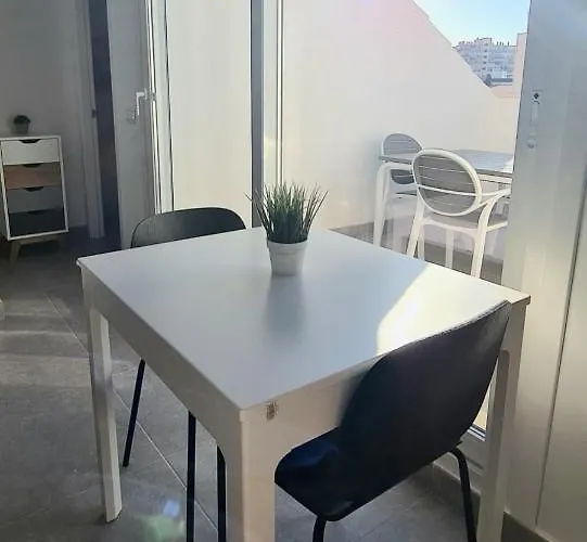 Atico A Dos Minutos De La Playa פואנגירולה