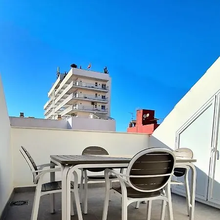 Atico A Dos Minutos De La Playa Апартаменти *