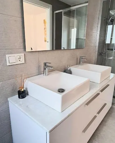 Atico A Dos Minutos De La Playa * Фуенхірола